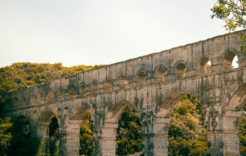 Choáng ngợp di tích ngàn năm Pont du Gard giữa nước Pháp 4