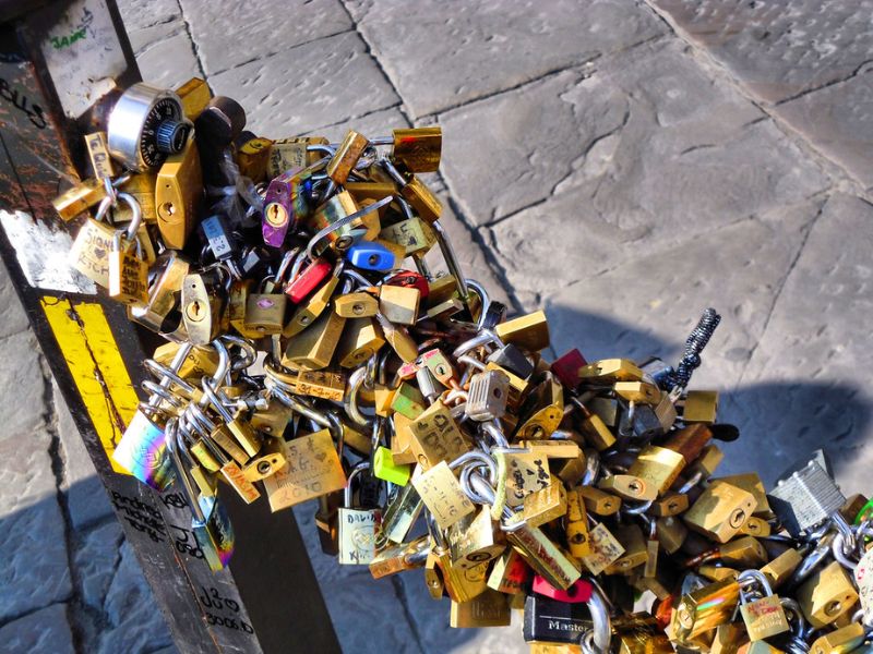 Ponte Vecchio: Cầu đá vòm cổ nhất châu Âu và những điều ít ai biết 6