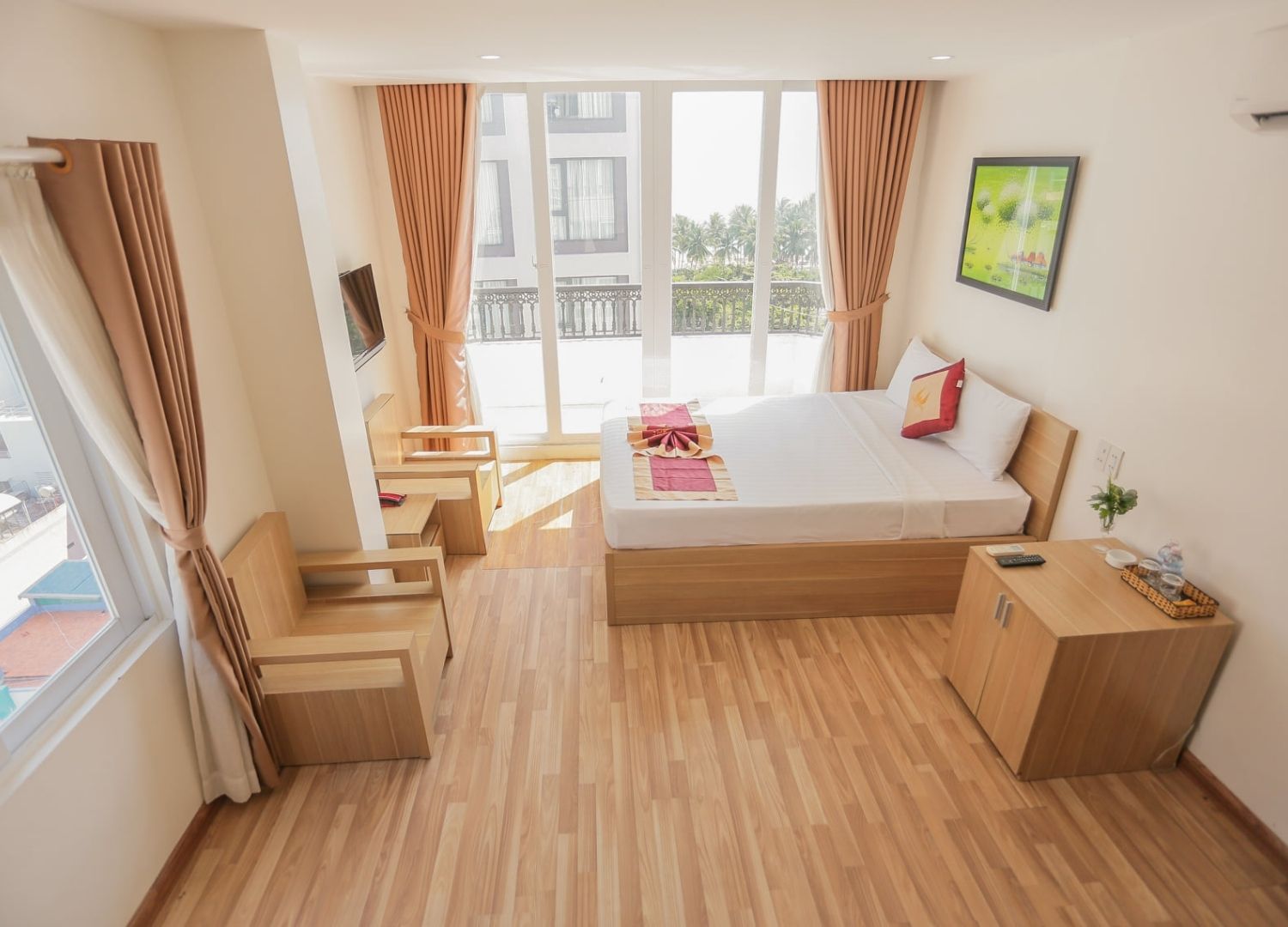 Prince Hotel – Khách sạn 3 sao gần bãi biển Nha Trang 11