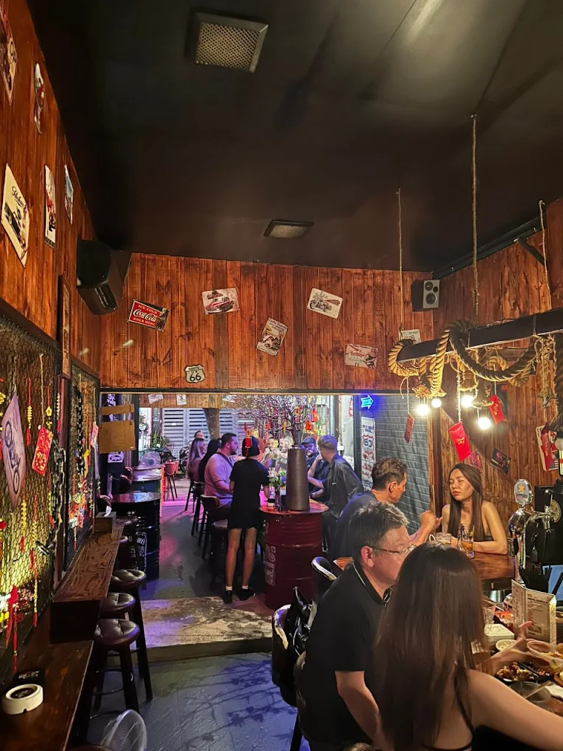 Top 10 quán pub Sài Gòn cho dân ‘nhậu chill’ khám phá 4