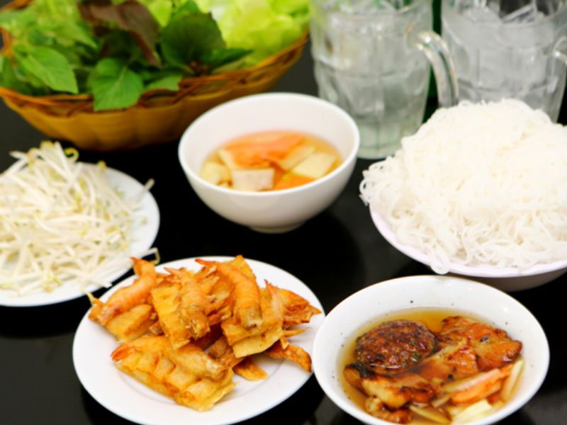 Top 10 quán ăn ngon quận 1 nổi tiếng tại Sài Gòn, đáng thử nhất năm 5