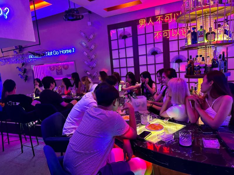 Top 10 quán bar Đà Nẵng nổi tiếng để chill và quẩy về đêm 8