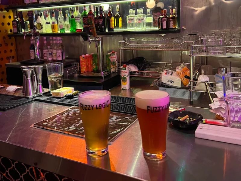 Săn tìm 10 quán bar Sài Gòn view cực chất, đa dạng trải nghiệm 3