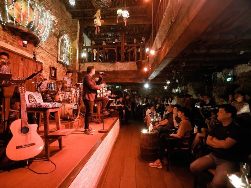 Săn tìm 10 quán bar Sài Gòn view cực chất, đa dạng trải nghiệm 7
