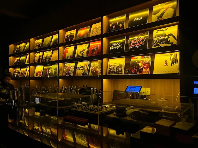 Săn tìm 10 quán bar Sài Gòn view cực chất, đa dạng trải nghiệm 8