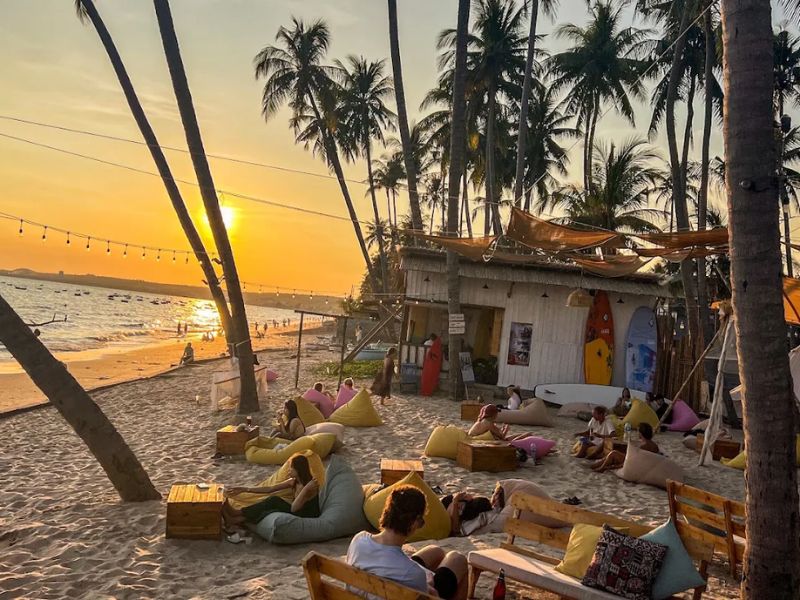 9 quán cafe Mũi Né có không gian ấn tượng, view biển cực chill 9