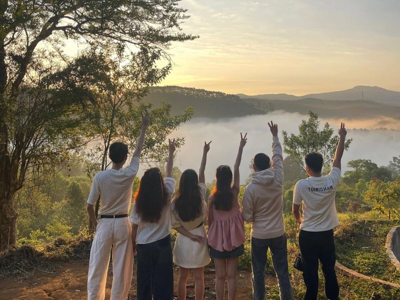 Top 8 quán cafe săn mây Măng Đen view núi rừng cực chill 2
