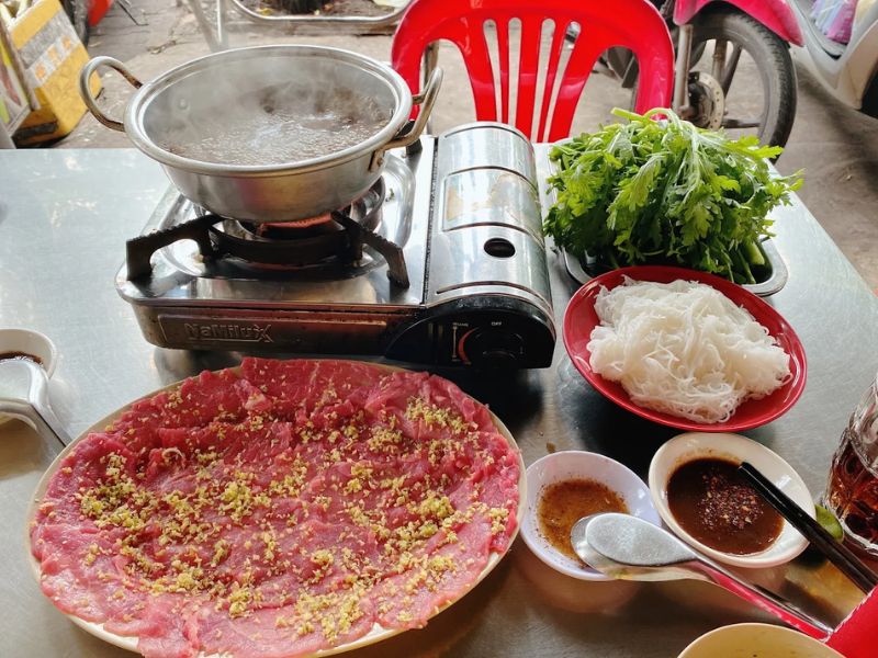 Top 7 quán lẩu bò mắm ruốc Bình Dương ngon, đậm vị 3