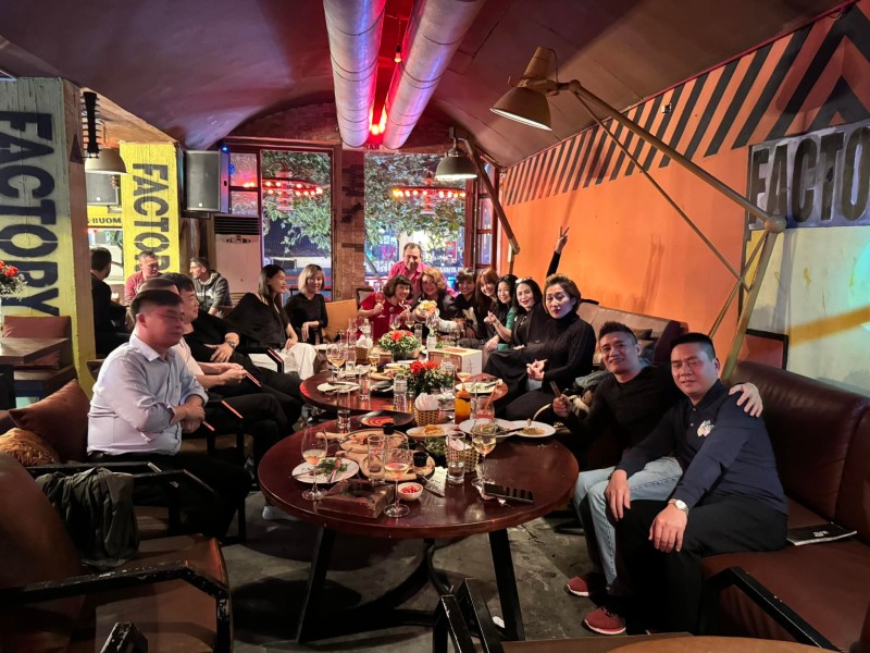 Chill cùng loạt quán pub Hà Nội có không gian cực ấn tượng 7