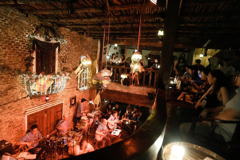 Top 8 quán pub Sài Gòn nổi tiếng, thiên đường náo nhiệt nhất về đêm 5