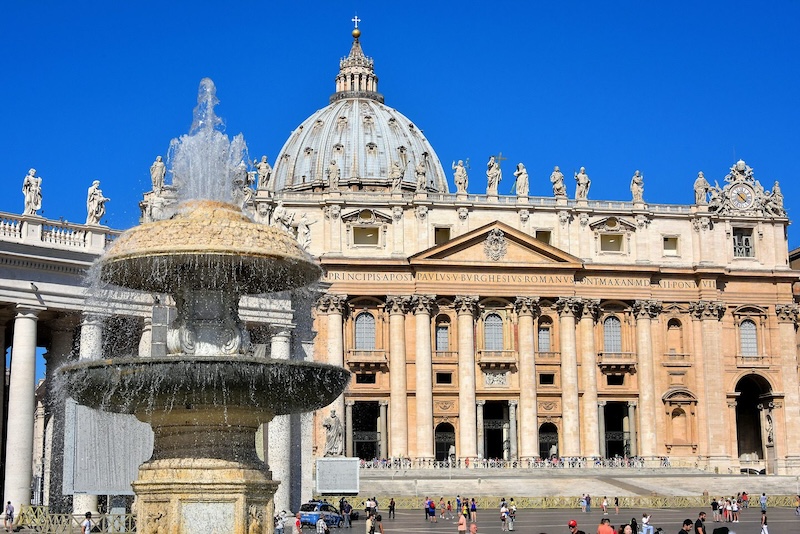 Quảng trường Thánh Phêrô lộng lẫy tựa trái tim của Vatican 8