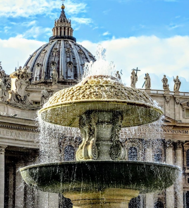 Quảng trường Thánh Phêrô lộng lẫy tựa trái tim của Vatican 9