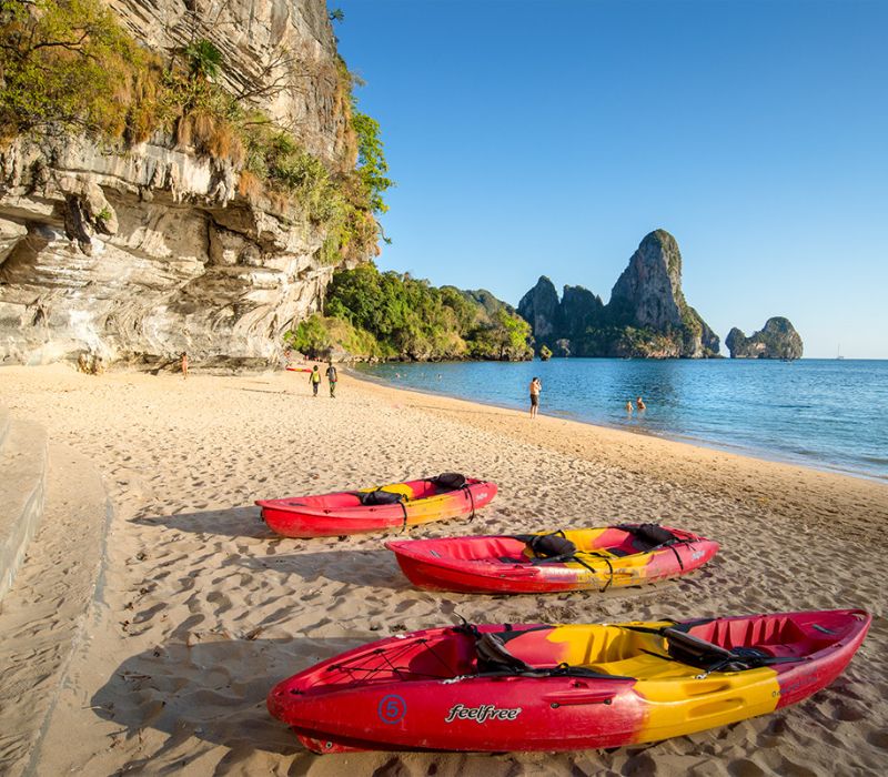 Khám phá Railay Beach, thiên đường ẩn mình tại Krabi 13