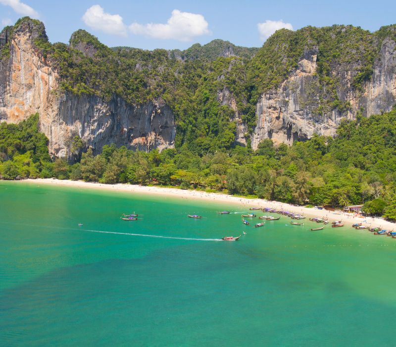 Khám phá Railay Beach, thiên đường ẩn mình tại Krabi 4