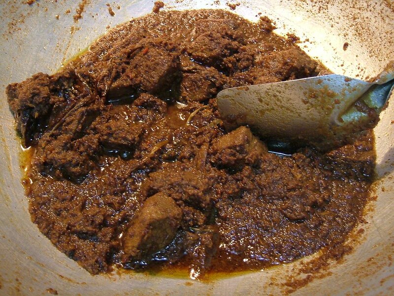 Trải nghiệm món bò hầm Rendang ngon trứ danh xứ vạn đảo 4