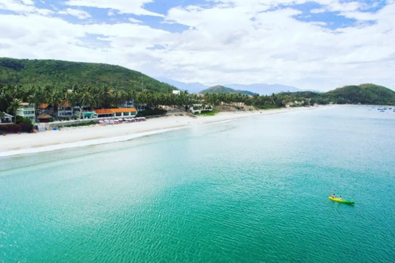 Khám phá 8 bãi biển Nha Trang với vẻ đẹp vạn người mê 3