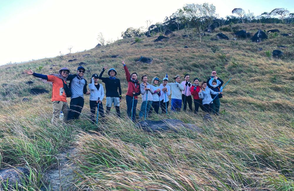 Review chuyến trekking Núi Chúa đáng nhớ cùng hội bạn thân 7