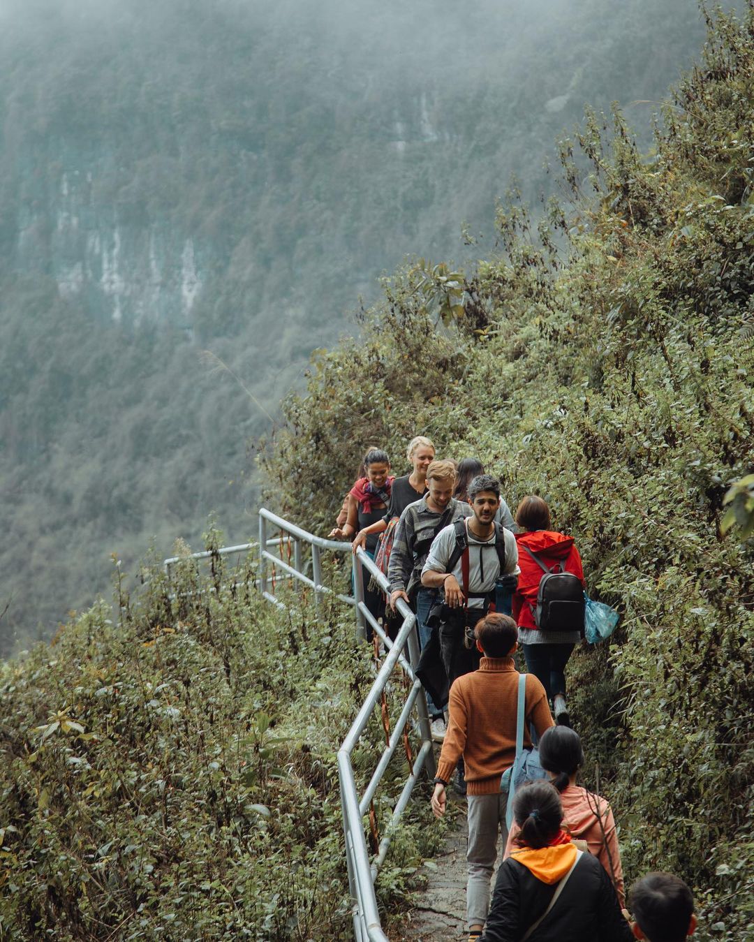 Review vách đá thần Hà Giang - Tuyến trekking đầy thách thức của tuổi trẻ 9