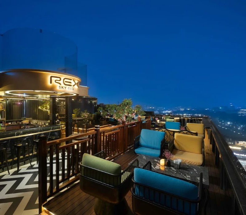 Rex Hanoi Hotel, khách sạn 4 sao giữa lòng phố cổ