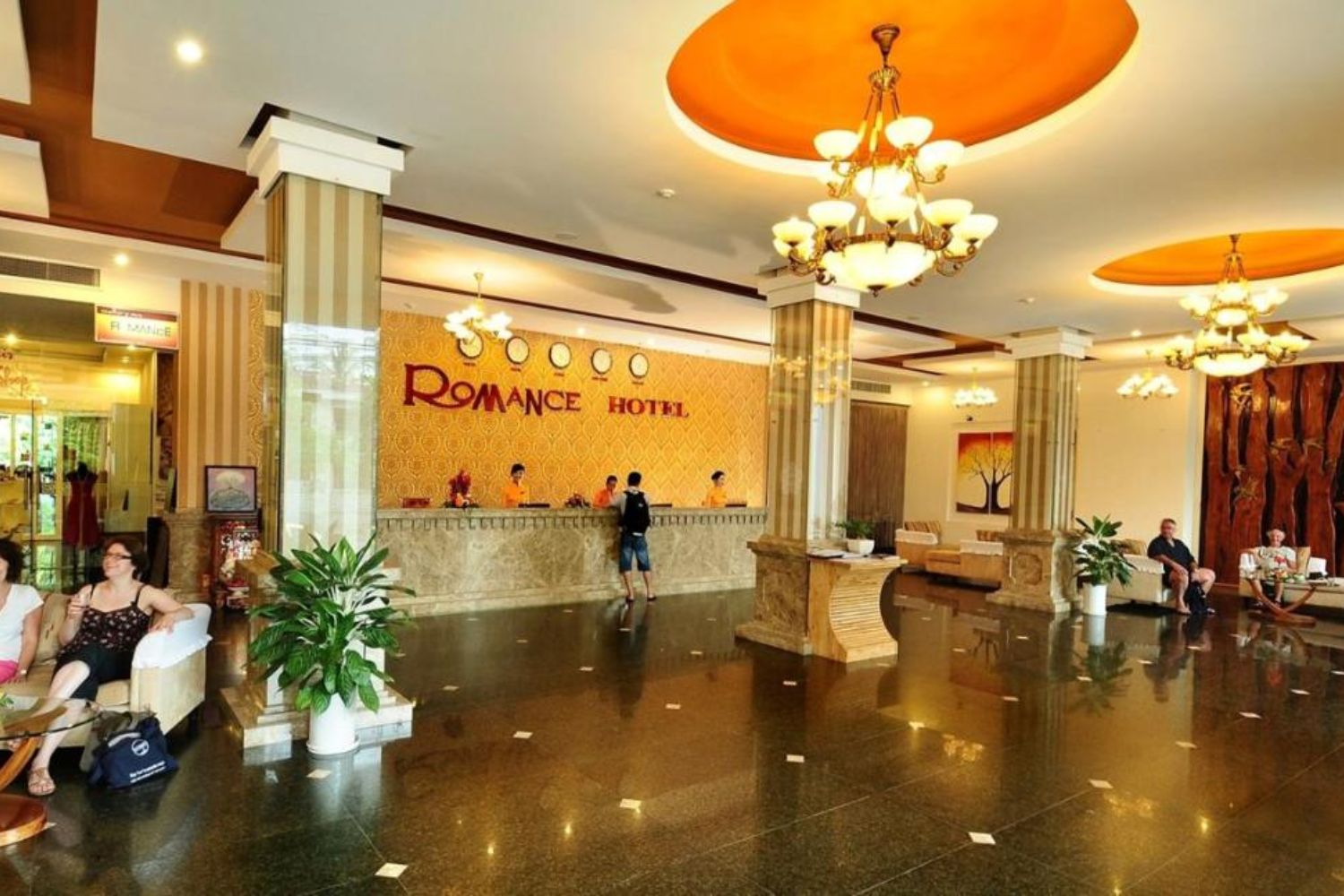 Romance Hotel mang giai điệu ngọt ngào, êm dịu bên bờ sông Hương 2