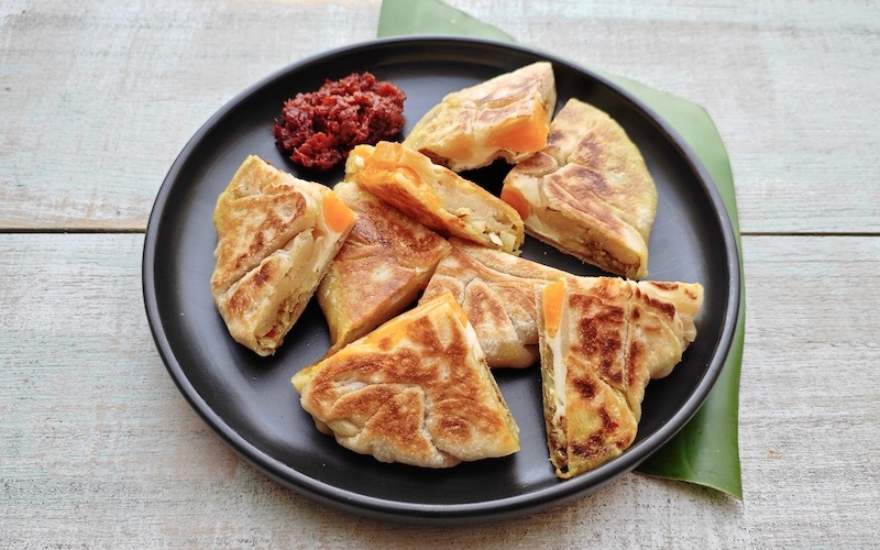 Roti Canai: Món bánh thơm dậy mùi bơ nức tiếng Malaysia 4