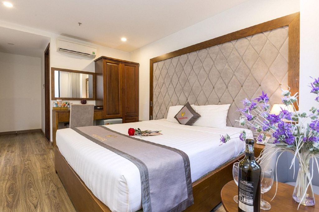 Royal Charm Hotel, lạc vào chốn thiên đường bên bờ biển xanh 3