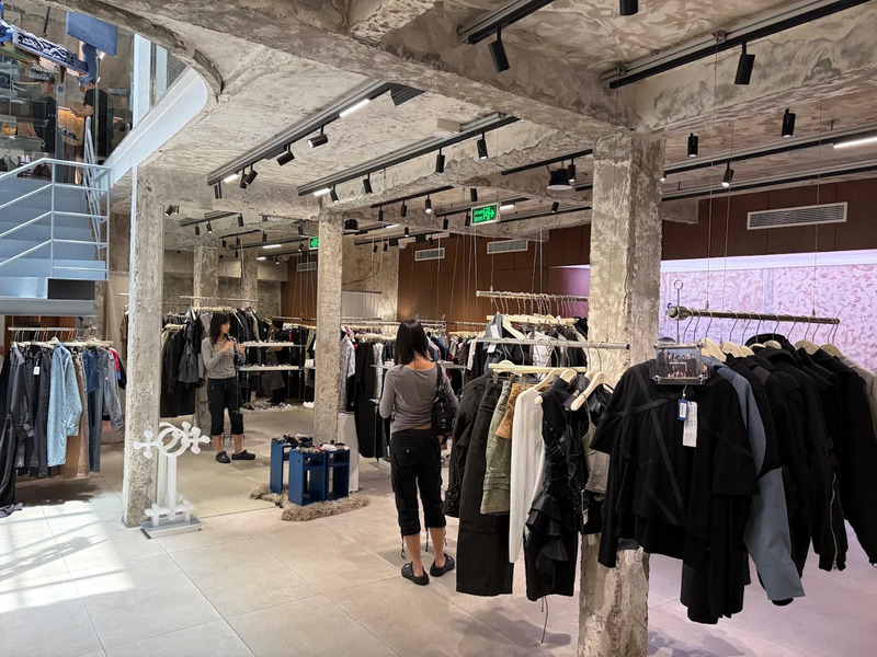 Review Rue Miche Boutique, nơi hội tụ các local brand chất tại Sài Gòn 7