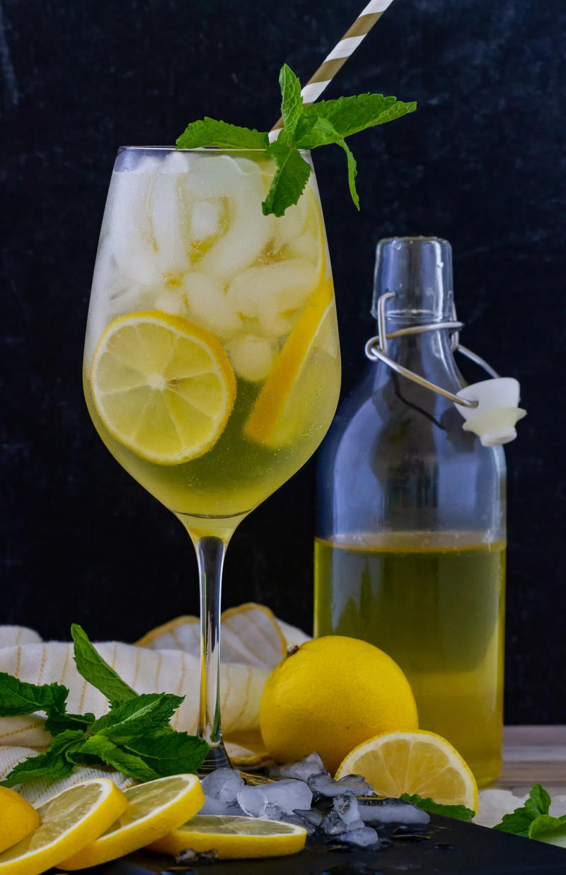 Thường thức rượu Limoncello thơm ngon đến từ nước Ý 4