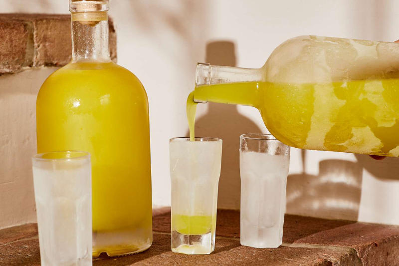 Thường thức rượu Limoncello thơm ngon đến từ nước Ý 5