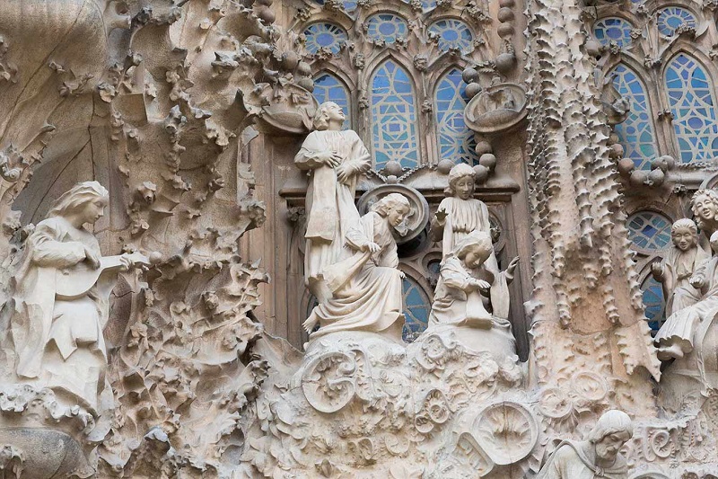 Thánh đường Sagrada Familia kiệt tác kiến trúc tại Tây Ban Nha 10