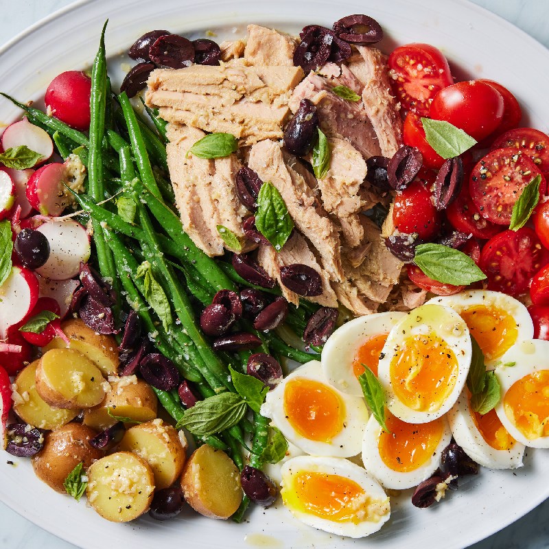 Salad Nicoise: Món ăn thanh mát từ thành phố Nice nước Pháp 2