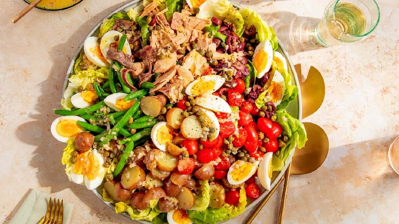 Salad Nicoise: Món ăn thanh mát từ thành phố Nice nước Pháp 8