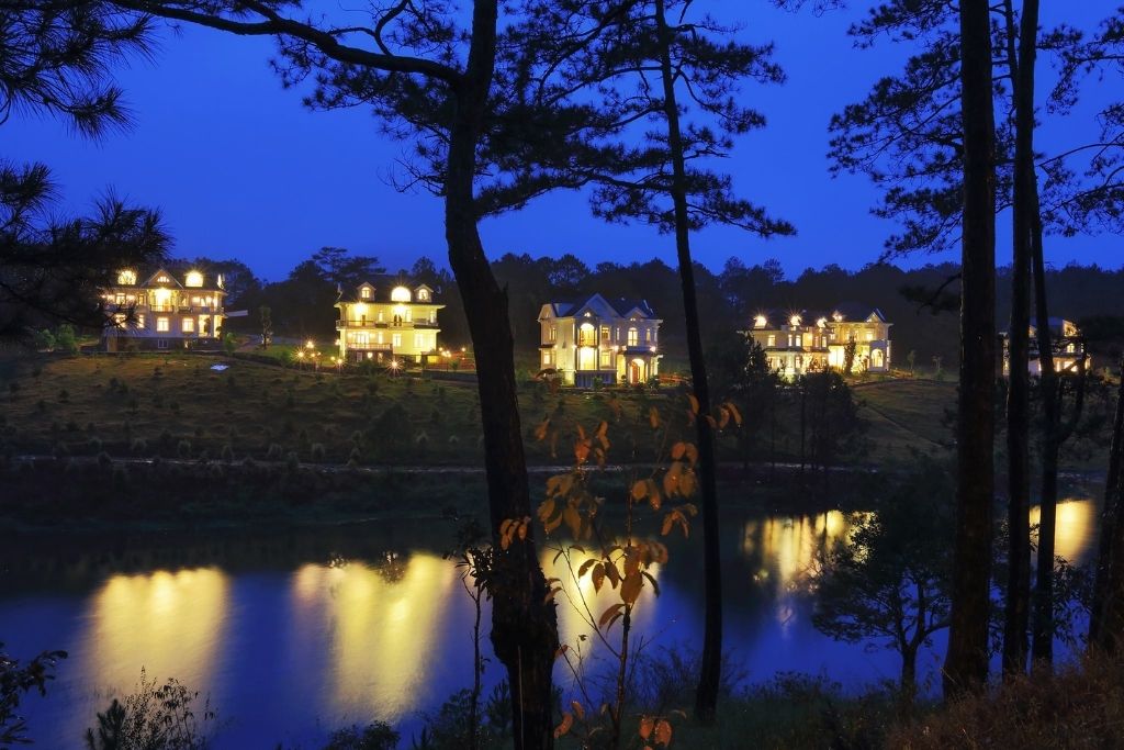 SAM Tuyen Lam Golf & Resorts, vẻ hùng vĩ đầy thơ mộng giữa núi rừng 2