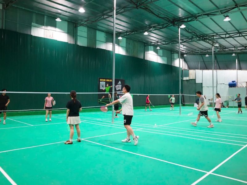 10 sân cầu lông tại Hà Nội uy tín và chất lượng cho mọi tay vợt 2