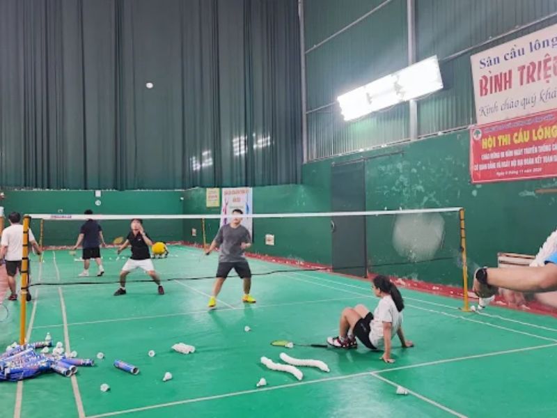 Top 10 sân cầu lông Thủ Đức có giá phù hợp và cơ sở hiện đại 7