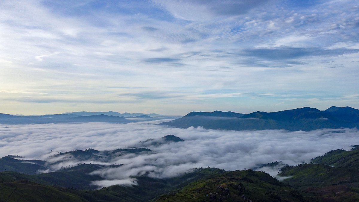 Săn mây trên đỉnh Chư Hreng, trải nghiệm khó quên tại Kon Tum 4