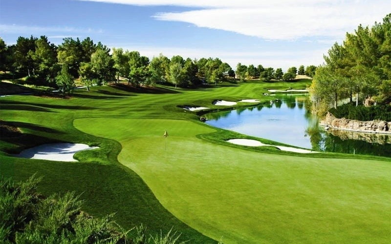 Top 9 sân tập golf tại TP.HCM chuẩn tốt nhất cho golfer 5