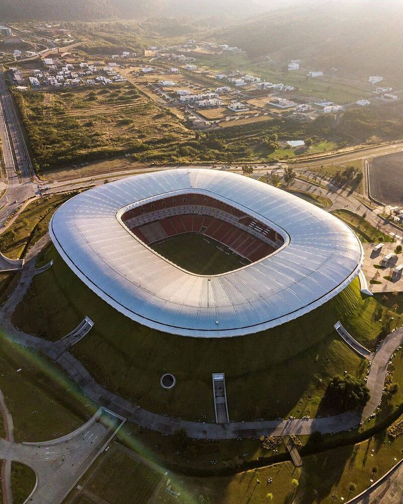 Sân vận động Estadio Akron mang hình dáng ngọn núi lửa tại Mexico 4