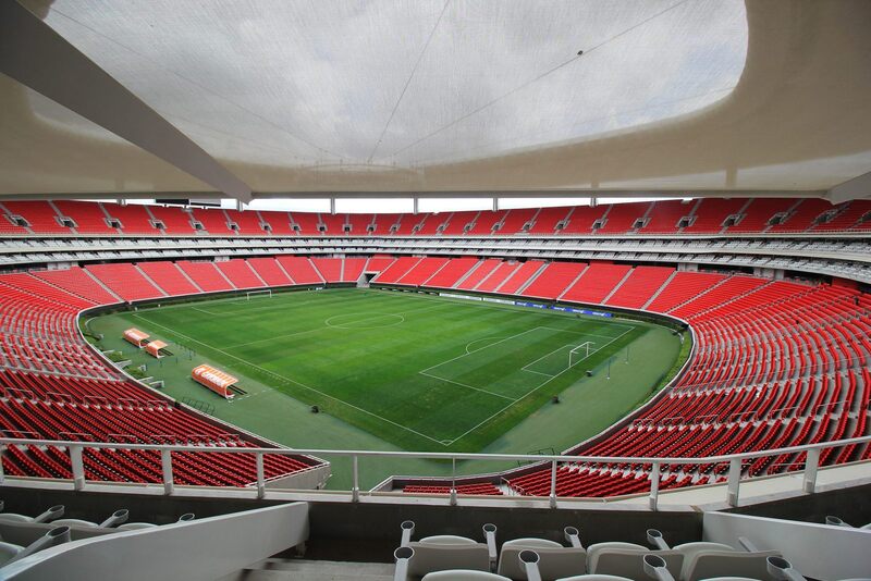 Sân vận động Estadio Akron mang hình dáng ngọn núi lửa tại Mexico 5