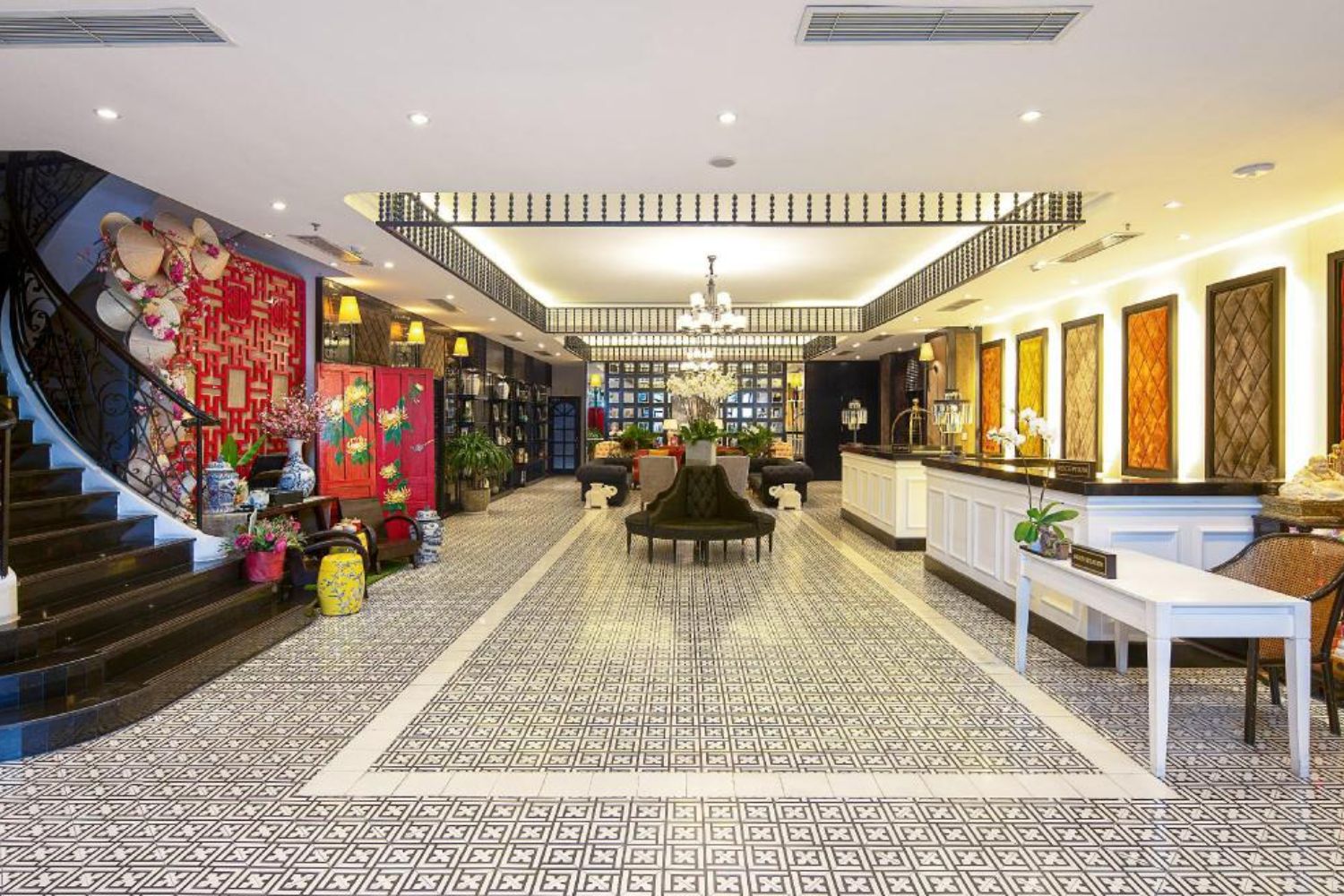 Sanouva Da Nang Hotel tạo nên phong cách cổ điển quý phái từ những năm 90 3