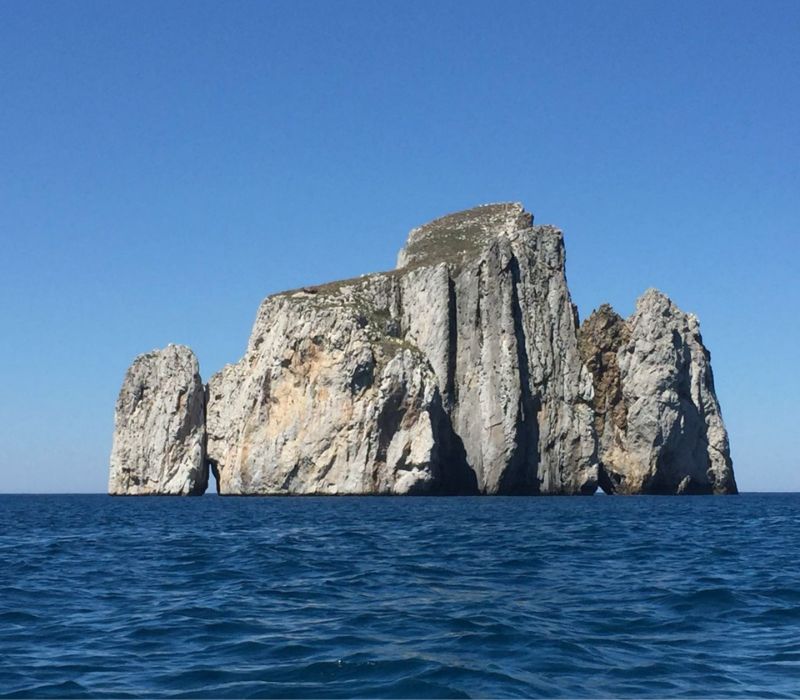 Sardinia: Hòn đảo đặc biệt giữa lòng Địa Trung Hải 10