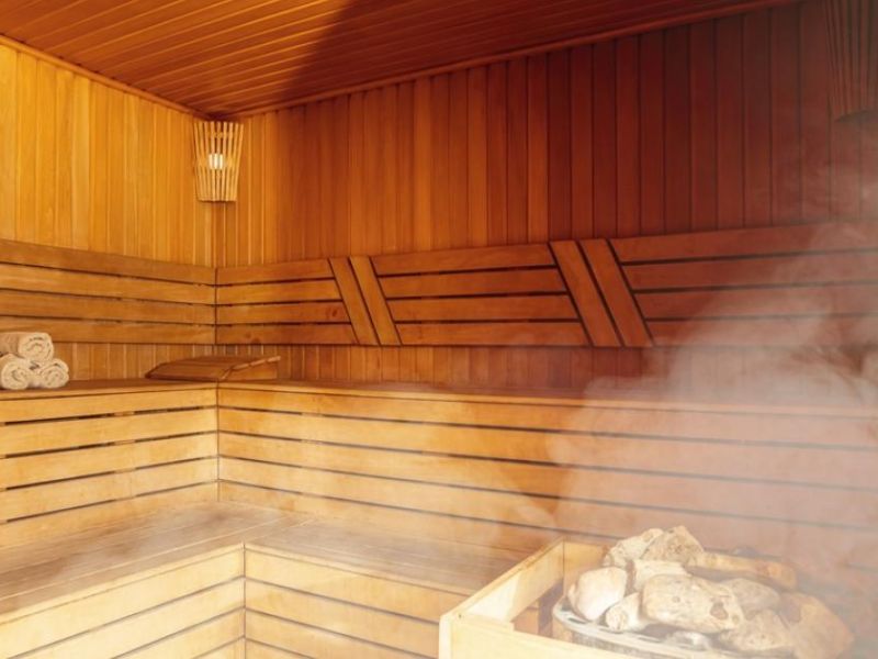 Sauna là gì? Top 9 điểm xông hơi khô đáng trải nghiệm nhất tại Sài Gòn 2
