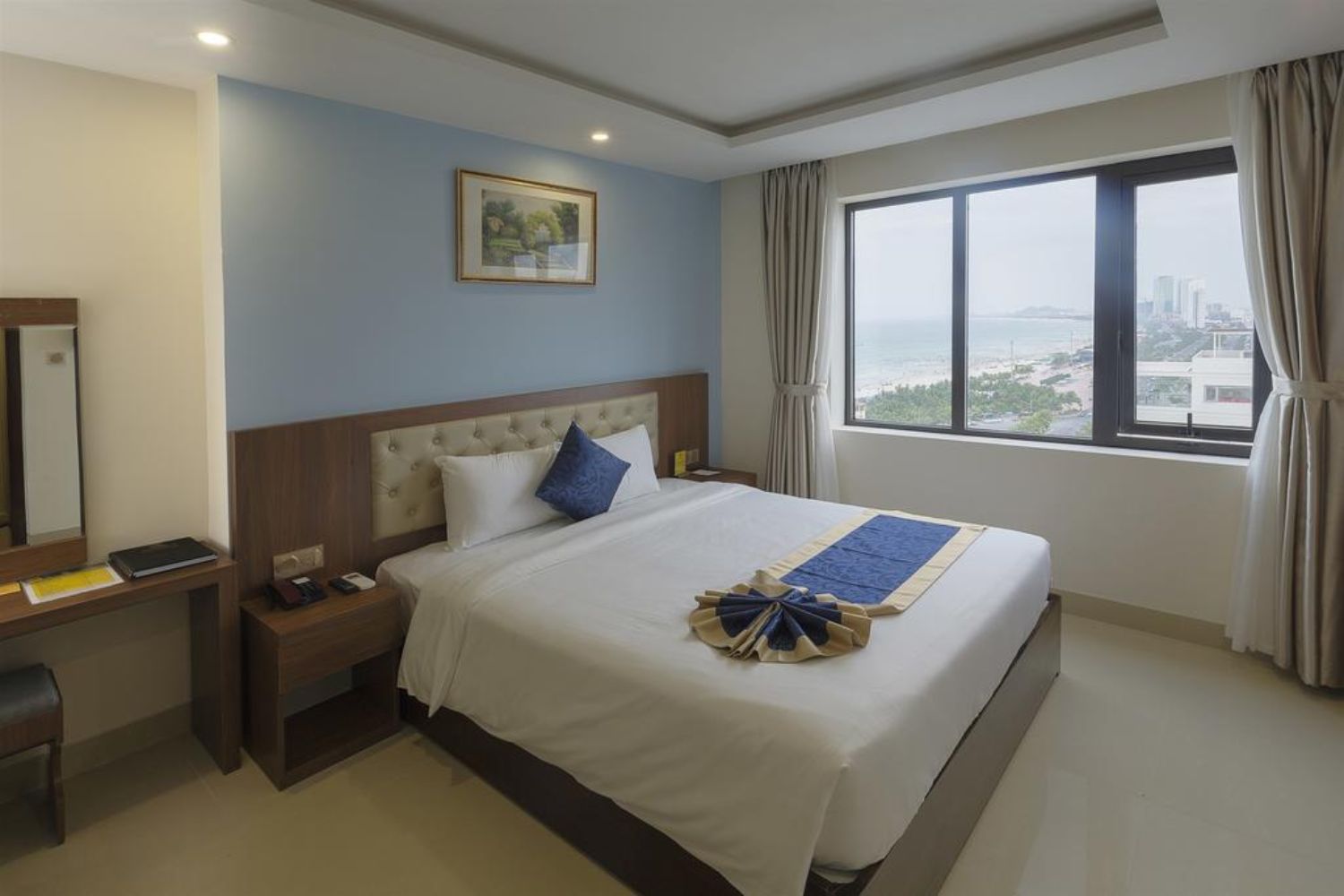 Seven Sea Hotel Da Nang với tầm nhìn trọn vẹn từ Sông, Núi, Biển, Cát 5