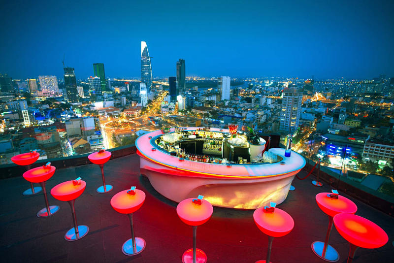 Top 10 Skybar Saigon view đẹp, cực chill và lãng mạn 2