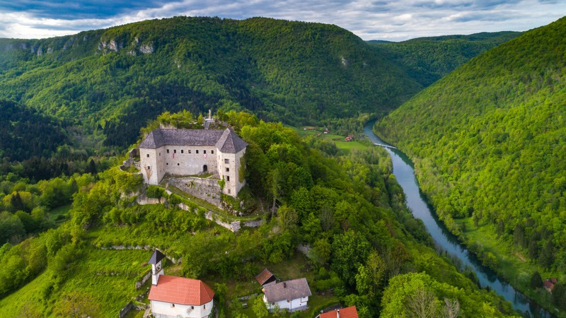 Du lịch Slovenia, nơi quy tụ cảnh sắc thiên nhiên hùng vĩ 6