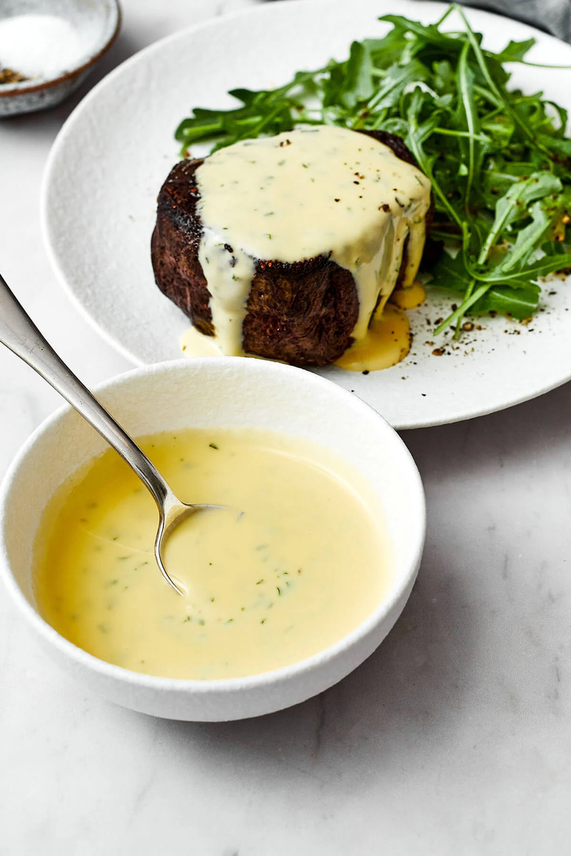 Khám phá loại sốt Béarnaise trứ danh thường ăn kèm steak 2