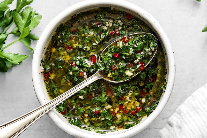 Khám phá sốt thảo mộc Chimichurri trứ danh từ Argentina 2