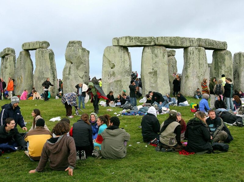 Vòng tròn đá Stonehenge Anh, nơi bí ẩn chưa được giải mã 11