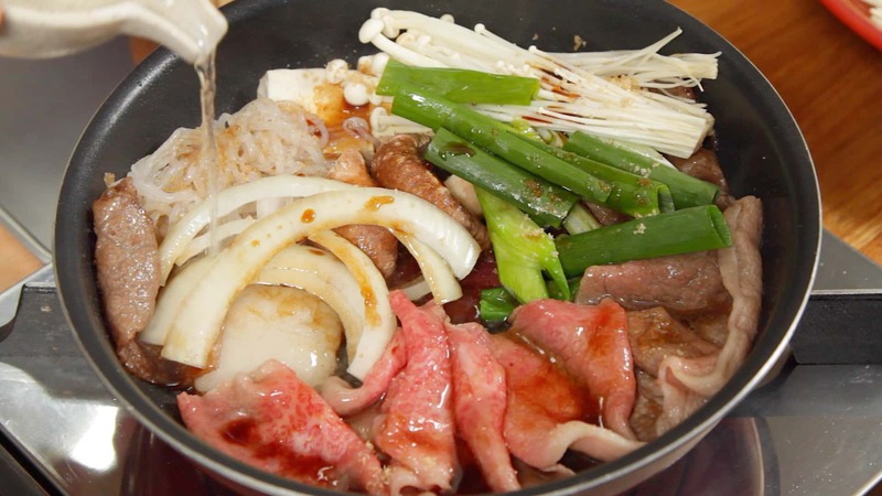 Khám phá sukiyaki, cách ăn và biến thể giữa Kanto và Kansai 5