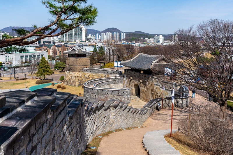 Suwon, hành trình ngược dòng thời gian tìm về lịch sử Hàn Quốc 4